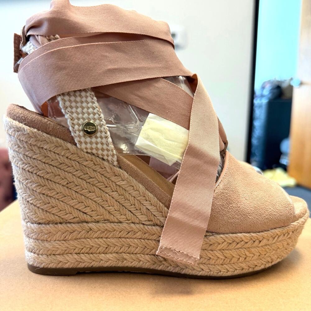UGG Shiloh Arroyo Pink Suede Ankle Tie Ribbon Espadrille Wedge Sandals Size 6